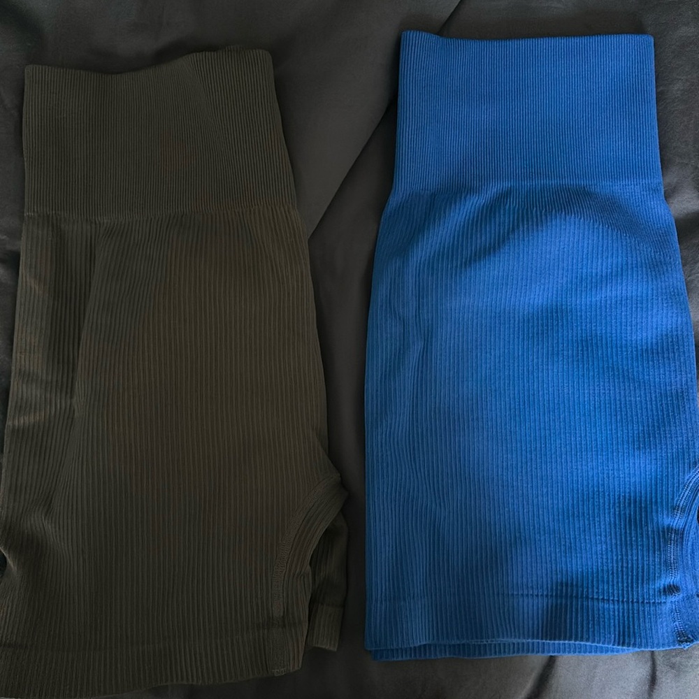 Amazon Gym Shorts in Grey and Blue